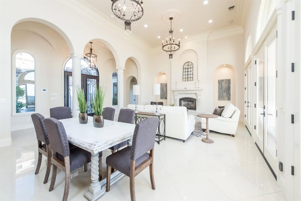 The Avenue Home Staging