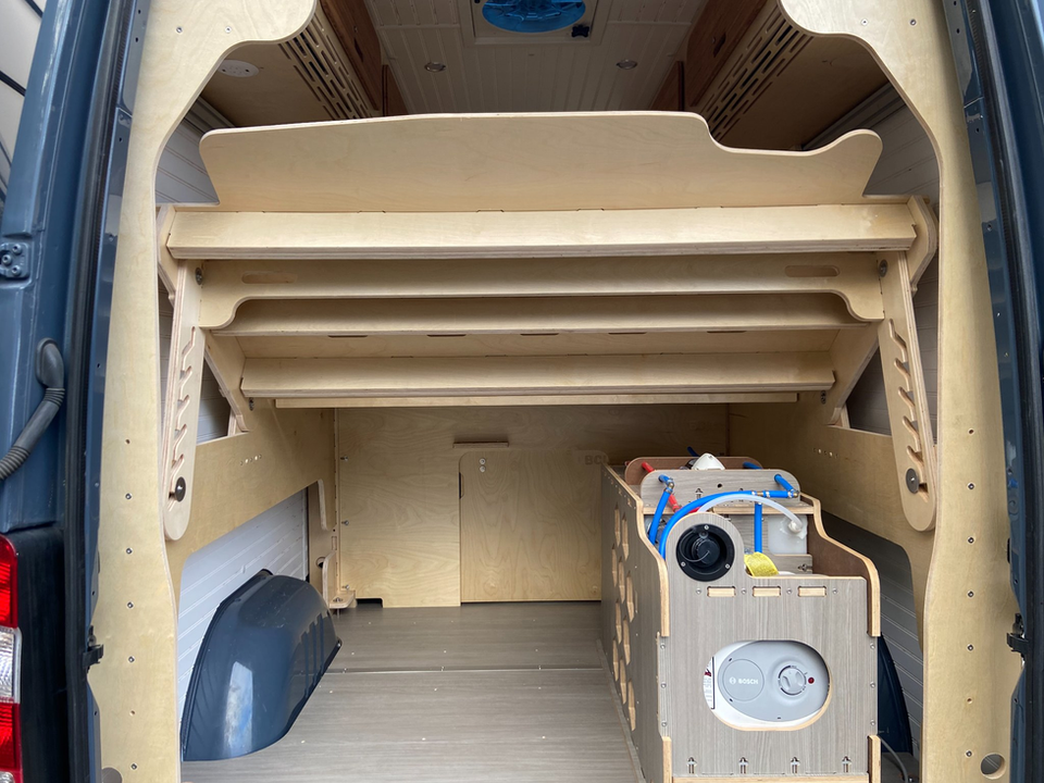 Vantopia Van