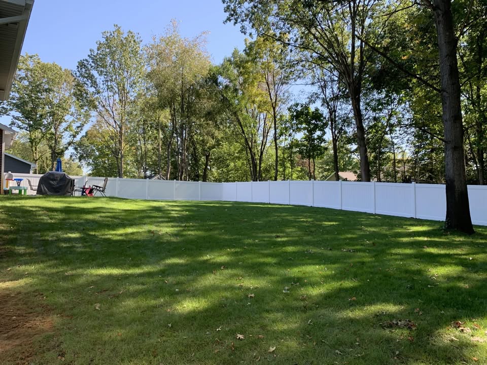 Great Lakes Fencing & Decking LLC