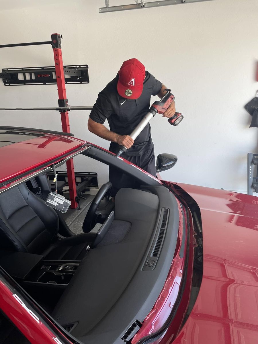 Jays Autoglass LLC
